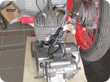 Motor ausgebaut und schon mal vorgereinigt.