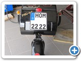 Fertig lackiert, Deckel hat eine Öffnung bekommen und natürlich ein Harley-Windshield, 24.07.2014
